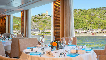 1548638534.2791_r697_Viking River Cruises Viking Hild Interior Restaurant.jpg